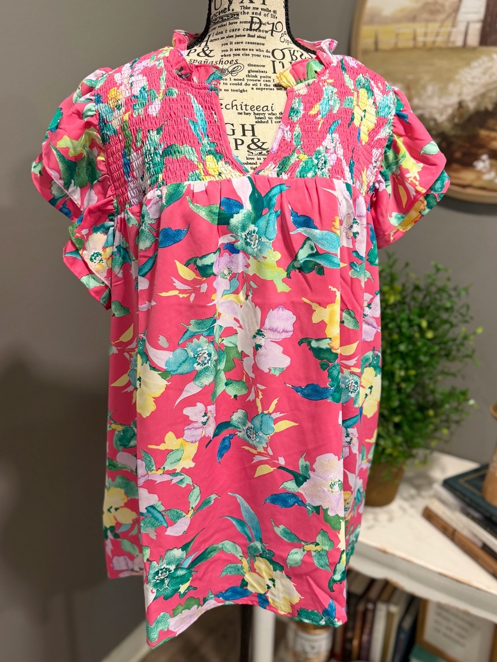 entro Bright Pink Floral Short-Sleeve Blouse